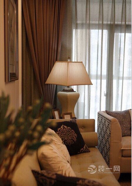 美式混搭风格客厅沙发装修设计效果图